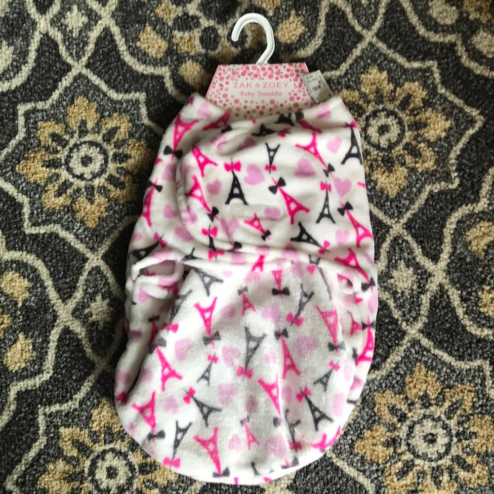 Fuzzy swaddler